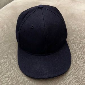 Mens KBETHOS 7 1/4 Fitted Black Hat.